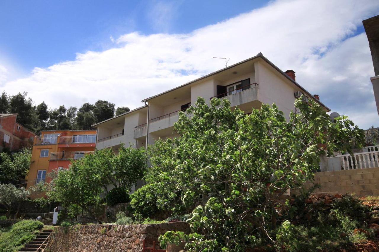 Apartments And Rooms With Parking Space Jelsa, Hvar - 8798